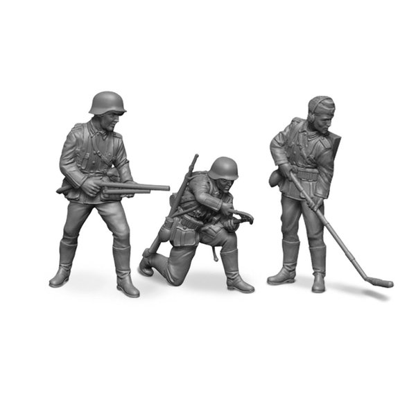 Zvezda Models 1/72 German Sturmpioniere (8 Figures With Equipment)