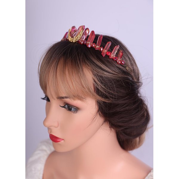 Teyglen Raw Crystal Quartz Headband Clear Crystal Headband Quartz Rhinestone Hair Hoop Band Moon Goddess Witch Headpiece Handmade Natural Stone Headpiece for Women Girls (Red)
