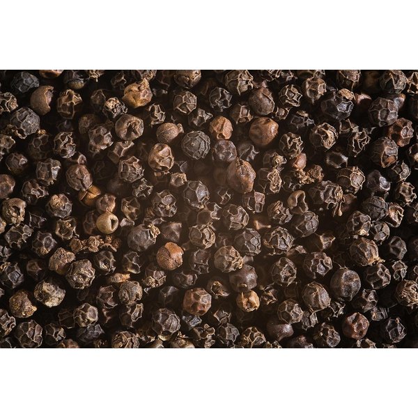 Black Peppercorns (Whole) - Plastic Jar (holds 3.0 Oz. [ 85 Grams] ) - KOSHER