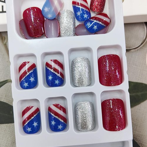 Independence Day Press on Nails Short Square Fake Nails Silver Glitter Acrylic Glue on Nails Full Cover American Flag Stick on Nails 4th of July Nails Press on Artificial False Nails for Women Girls