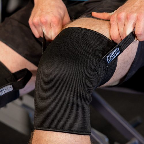 SERIOUS STEEL FITNESS Knee Sleeves, High Compression 3-Ply, Easy on and off handles to assist (Heavy, X-Large (16-19"))