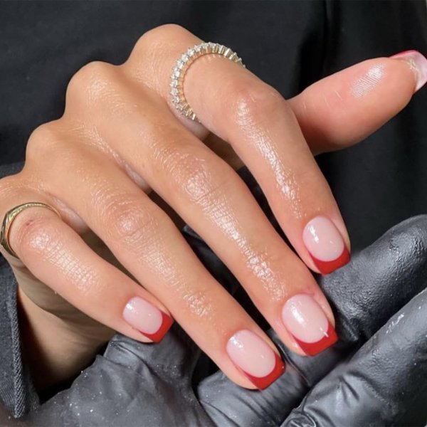 30PCS Red French Tip Press on Nails Short Square,Fake Nails Glue on Nails Short,Classic French Nails Press ons,Short Coffin Nails Acrylic Nails,Gel Nails False Nails for Nail Art in 15 Sizes