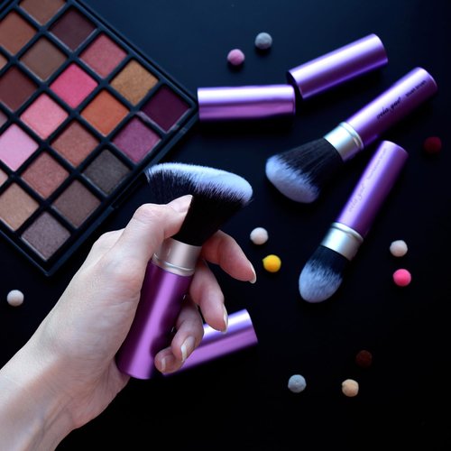 Vela.Yue Retractable Face Kabuki Brush Round Powder Makeup Brush