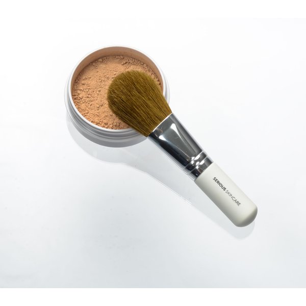 Serious Skincare BELLA ROSE PRO-MINERALS Loose Mineral Powder Makeup Foundation SPF 15 with Goat Hair Application Brush – Sheer to Full Coverage – Luminous Matte Finish – Men and Women - 0.50 oz - Tan