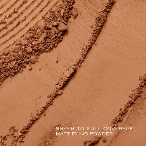 Lancôme Dual Finish Powder Foundation - Buildable Sheer to Full Coverage Foundation - Natural Matte Finish - 550 Suede Cool