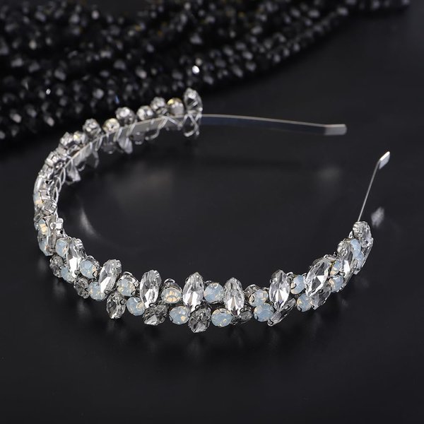 Teyglen Rhinestone Wedding Headband Silver Crystal Headpiece Bridal Headband Rhinestone Hair Band Hoop Wedding Party Hair Accessories for Women Girls (Silver)