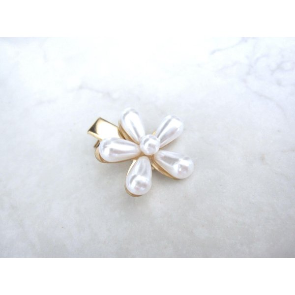 Gold metal white pearl flower alligator hair clip fine thin hair