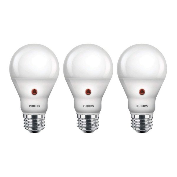 PHILIPS LED Dusk-to-Dawn Outdoor A19 Light Bulb, Flicker-Free, 800 Lumen, Soft White Light (2700K), 8W=60W, E26 Base, 3-Pack