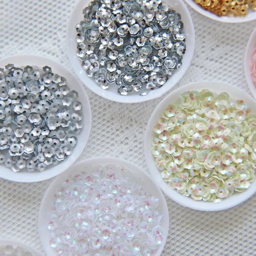 5mm/0.20" Super Tiny Flower Shape Sew on Sequins, Mini Doll Flower Sequins, in 8 Color, Perfect for Doll Clothes Embellishments, Pack of About 10 Grams