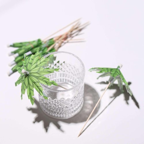 Efavormart 50 Pack | 6" Green Tropical Leaf Parasol Cocktail Drink Umbrella Picks, Natural Bamboo Skewer Sticks, Eco Friendly Disposable