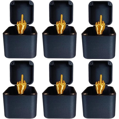 Middle Finger in a Box, Middle Finger Surprise Gift Box, Spoof Hand Prank Pop up Gift with Box for Adults, Christmas Novelty Fun Prank Gift, for Office Desk Decor Home Decor Gift (1Pc) (3pcs)