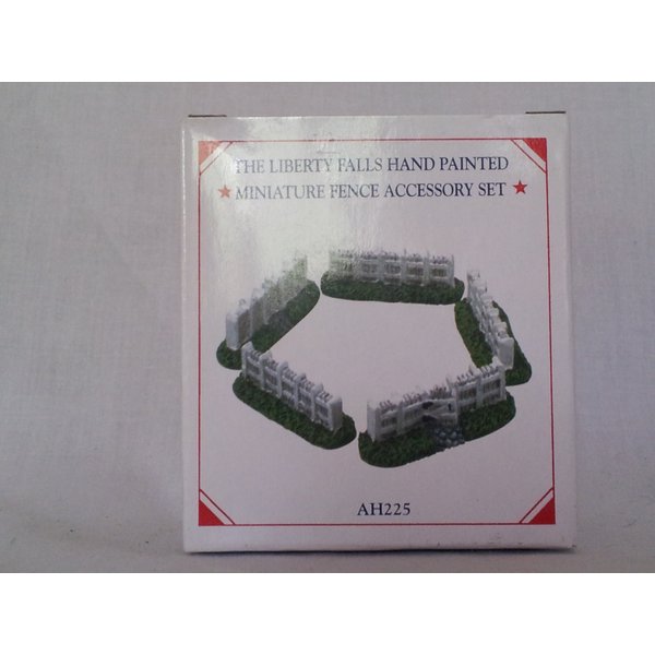 LIBERTY FALLS HAND PAINTED MINIATURE FENCE ACCESSORY SET AH225