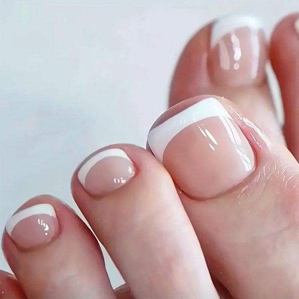 24Pcs CEWEWP White French Toenails Press On Toenails, Short Square Toe Nail Press on Nail Kit, Full Cover Glue On Fake Toe Nails, Acrylic Stick on Toenails French Tip for Women Girls, Skin Tone