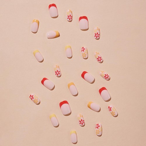 SINSEN Spring Press on Nails Flower Fake Nails, Short Square Glue on Acrylic Nails Glossy Yellow Red False Nails with Daisy Flowers Designs, Cute Stick on Nails for Women&Girls Nail Decorations 24PCS