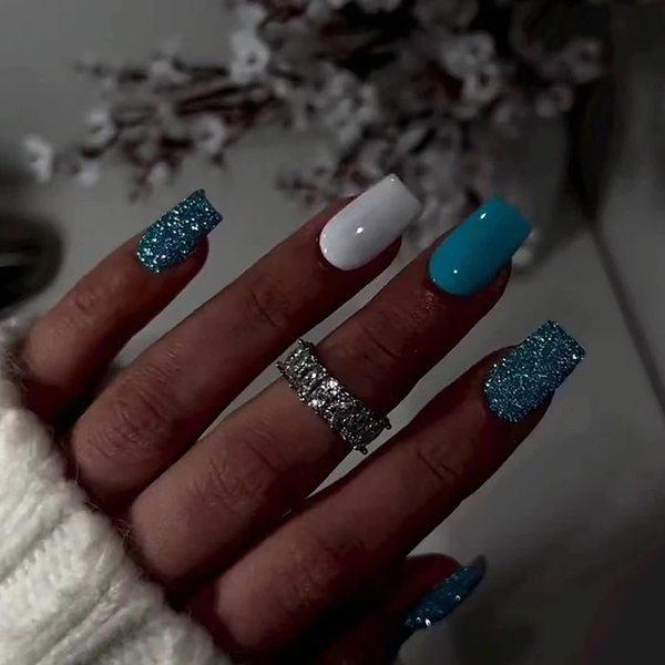 24Pcs Short Square Press on Nails White Blue Fake Nails Blue Sequins Glitter Luxury Design Nail Art Supplies Full Cover Artificial Coffin False Nails for Women Girls DIY Acrylic Manicure Decorations