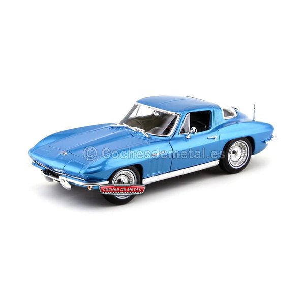 Maisto Die Cast 1:18 Scale 1965 Chevrolet Corvette (Colors May Vary)