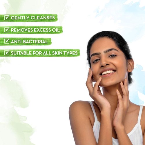 Mamaearth Tea Tree Foaming Face Wash with In-Built Brush | Gently Removes Excess Oil & Controls Acne & Pimples | Infused with Salicylic Acid | 5.07 Fl Oz (150ml)