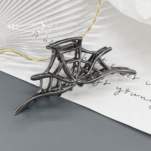 Vsdski Halloween Hair Clips Metal Spider Web Hair Claw Clips Black Y2K-Style Hair Barrettes Hair Jaw ClipsNon Slip Hair Clamp Clips for Thick Thin Hair Halloween Hair Accessories for Women