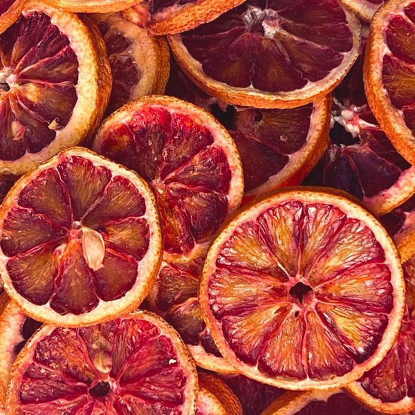 Dehydrated Dried Blood Orange Slices | Blood Orange Wheels | 45 + Servings | 100% Natural | For Cocktails, Wreath Making, Tea, Cakes, Decoration | Oranges For Cocktails | 3.5 oz | 100 Grams