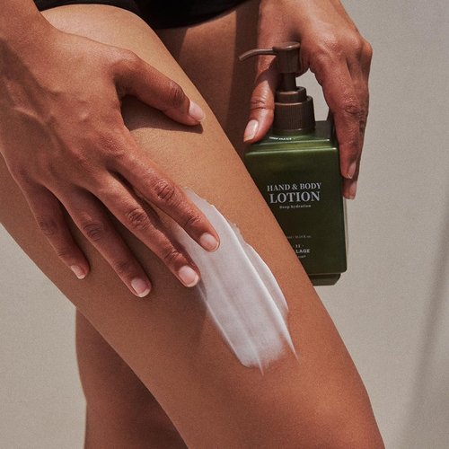 VILLAGE11FACTORY Will Refresh Hand and Body Lotion (300ml / 10.14 fl.oz) (Eucalyptus and Patchouli)