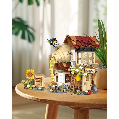 noziaa City Street View Honey Workshop Building Blocks Set, MOC Creative Bee Model Theme House, Simulation Architecture Construction Toy, Gifts Idea for Kids Adults (Mini Blocks 1242 pcs)