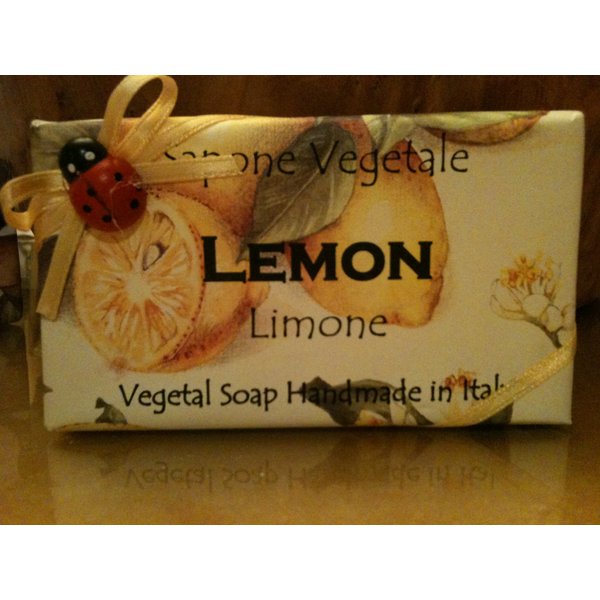 Alchimia Ladybug Vegetal Handmade Soap 10.6g Made in Italy – Lemon