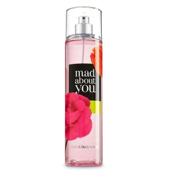 White Barn - Bath and Body Works - MAD ABOUT ME - Gift Set 3 Piece Bundle - with Gift Bag HELLO GORGEOUS (3)