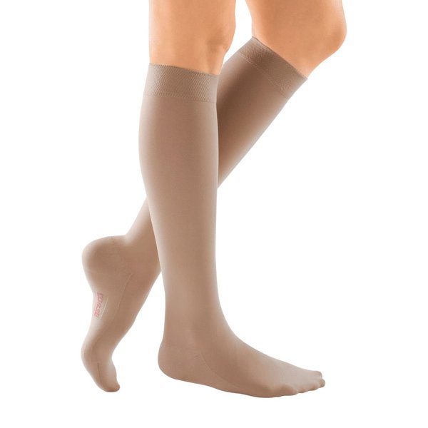 mediven Comfort for Women, 15-20 mmHg – Closed Toe Leg Circulation, Knee High Compression Stockings for Women, Semi-Transparent Leg Support Compression Hosiery , II-Petite, Ebony