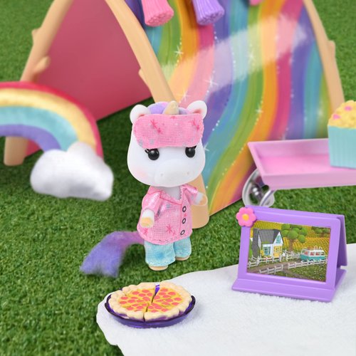 Sunny Days Entertainment Honey Bee Acres Rainbow Ridge Sweet Dreams Pajama Party – 15 Piece Dollhouse Playset with Exclusive Unicorn Figure | Pretend Play Toys for Kids