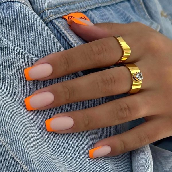 Orange French Tip Press on Nails Medium Square Matte False Nails With Designs Full Cover Stick on Nails Acrylic Coffin Artificial Nails Glue on Nails for Women Girls Nail Art Decorations 24Pcs