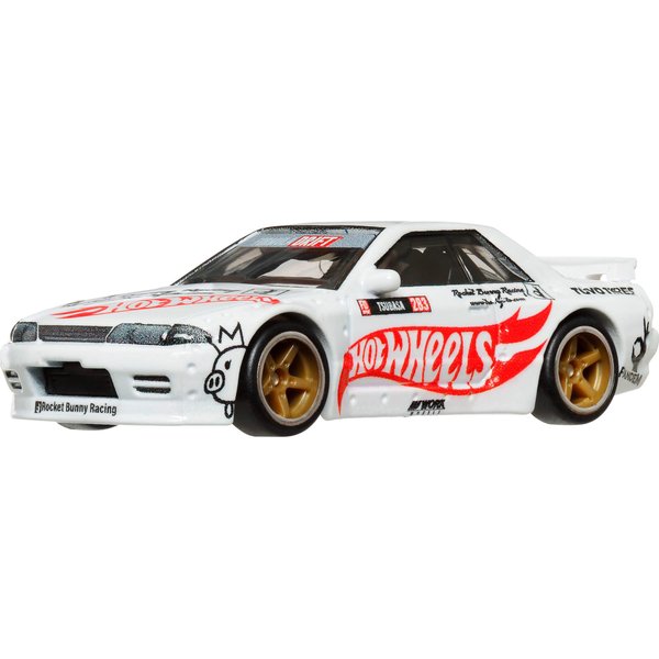 Hot Wheels Premium Car Culture Collectible Toy Car, 1:64 Scale Die-Cast Nissan Skyline GT-R (R32) Pandem, Modern Classics Vehicle with Real Riders Tires