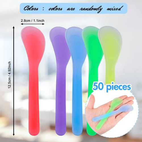 50 Pieces Cosmetic Spatula Disposable Makeup Frosted Tip Spatula Plastic Makeup Tools Spoon Cosmetic Mask Spoon Spatulas Facial Cream Scoop Mask Spoon Stick for DIY Mixing and Sampling, Mixed Color