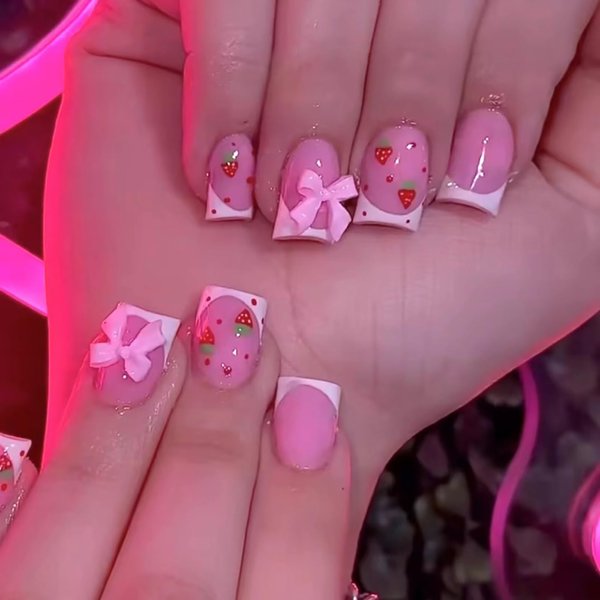 Press on Nails Short Square French Tip Fake Nails Pink Full Cover Strawberry False Nails with Bow Charm Designs Glossy Glue on Nails Cute Acrylic Nails Artificial Nails for Women Girls