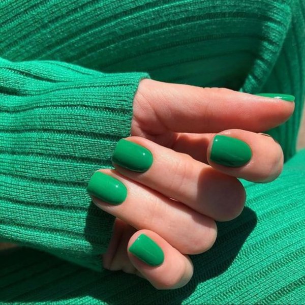 Dark Green Press on Nails Short Round,Short Fake Nails Glue on, Short Nails Press ons,False Nails Press on,Glue on Nails Short Stick on Nails for Women and Girls 24PCS