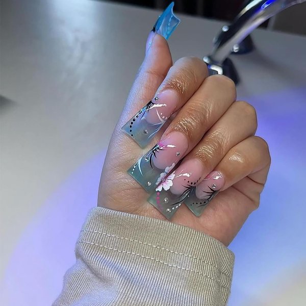 Duck Nails Press on Blue French Press on Nails Duck Feet Style False Nails with Floral ＆ Rhinestone Designs Glossy Full Cover Duck Nail Tips Gel Acrylic Manicure False Nails Kit 24 Pcs