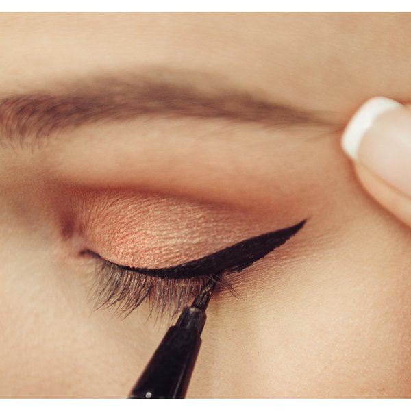 Defiance Beauty Infinity Liquid Eyeliner in Shade Enigma Long Lasting Waterproof Liquid Eyeliner Naturally Formulated, Vegan & Gluten-Free Longwearing with Ultra-Fine Tip - (Carbon Black)