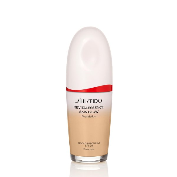 Shiseido RevitalEssence Skin Glow Foundation SPF 30, 330 Bamboo - Buildable, Medium Coverage - 24-HR Hydration & 12-HR Wear - Transfer, Crease & Fade Resistant - Non-Comedogenic - All Skin Types