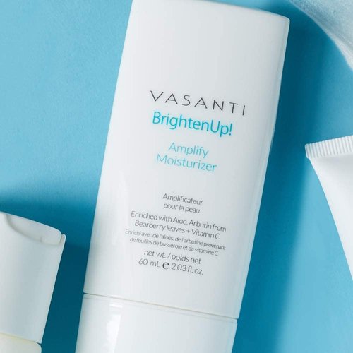 VASANTI Brighten Up New Skin Amplifying Moisturizer - Enriched with Aloe, Vitamin C, and Arbutin from Bearberry Leaves - Hydrates Moisturize Softens Brightens Skin - Full Size (2.03 fl. oz.)