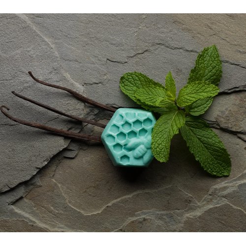 Vanilla Mint Shampoo Bar with Quinoa Protein & Raw Honey