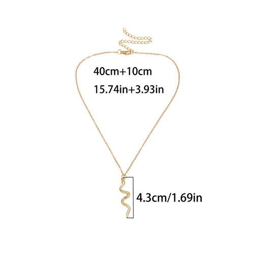 LittleB Minimal Necklaces Serpentine Pendant Necklace Short Fashion Necklace Chain Jewelry for Women and Girls (Gold)