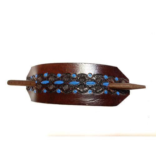 1 LEATHER HAIR BARRETTE…. CLIPPED CORNER DESIGN PONYTAIL HOLDER….. HANDTOOLED HAIR CLIP….. CHOICE OF 4 COLORS - MAHOGANY BACKGROUND #2114