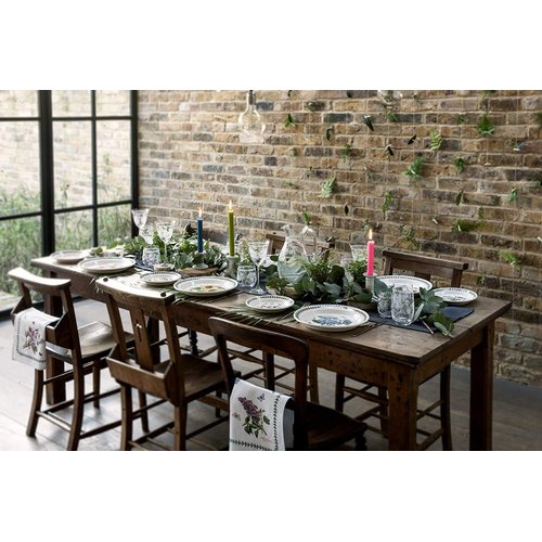 Portmeirion Botanic Garden 8.75" Spoon Rest | Daisy Floral Motif | Fine Porcelain | Chip Resistant Glaze | Dishwasher, Microwave Safe | Ideal for Kitchen Counter, Stove Top