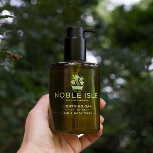 Noble Island Cleansing Gel for Hair and Body Lightning Oak, 250 ml