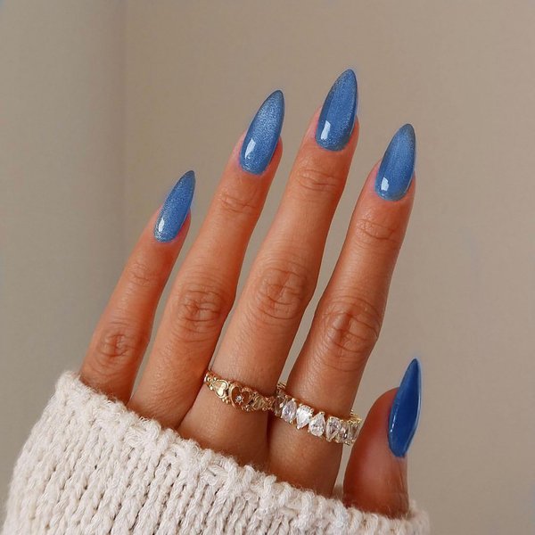 Cat Eye Press on Nails Medium Almond SWEKKE Fake Nails Blue Full Cover Solid Color Glue on Nails Flash Blue Glossy False Nails with Nail Glue Acrylic Manicure Artificial Nails for Women Girls 24Pcs