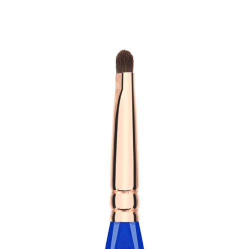 Bdellium Tools Professional Makeup Brush - Golden Triangle 755 Smudge - With All Vegan and Soft Synthetic Fibers, For Adding Depth and Dimension (Blue, 1pc)
