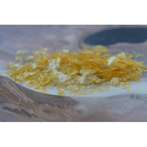 De-Waxed Super Blonde Shellac Flakes 1 lb. (16 oz.)