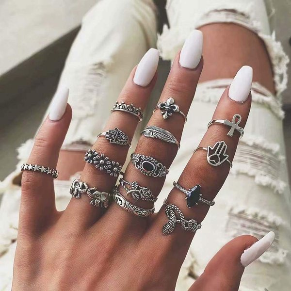Ursumy Coffin White Press on Nail Medium Length Fake Nails Ballerina Glossy False Nail Art Tips Artificial Stick on Nails Full Cover Instant Nails Acrylic Nails Manicure for Women and Girls(24Pcs)
