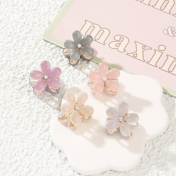 PUSCOBSY 5 Pack Flower Hair Clips Mini Hair Claw Clips Mini Diamond Hairpins Hair Styling Accessories for Women and Girls