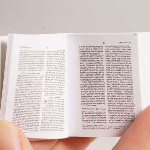 1pc Brown Mini Bible Pocket Book 1:12,Dollhouse Miniature Book Bookshelf Bedroom Library Accessories，Dollhouse Furniture, Miniature Dollhouse Accessories,Dolls and Accessories, Decorations