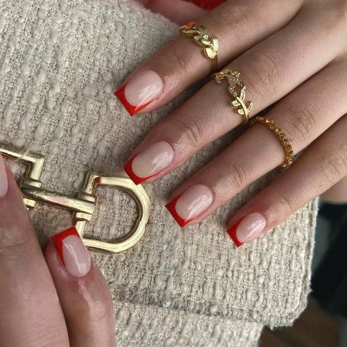 30PCS Red French Tip Press on Nails Short Square,Fake Nails Glue on Nails Short,Classic French Nails Press ons,Short Coffin Nails Acrylic Nails,Gel Nails False Nails for Nail Art in 15 Sizes